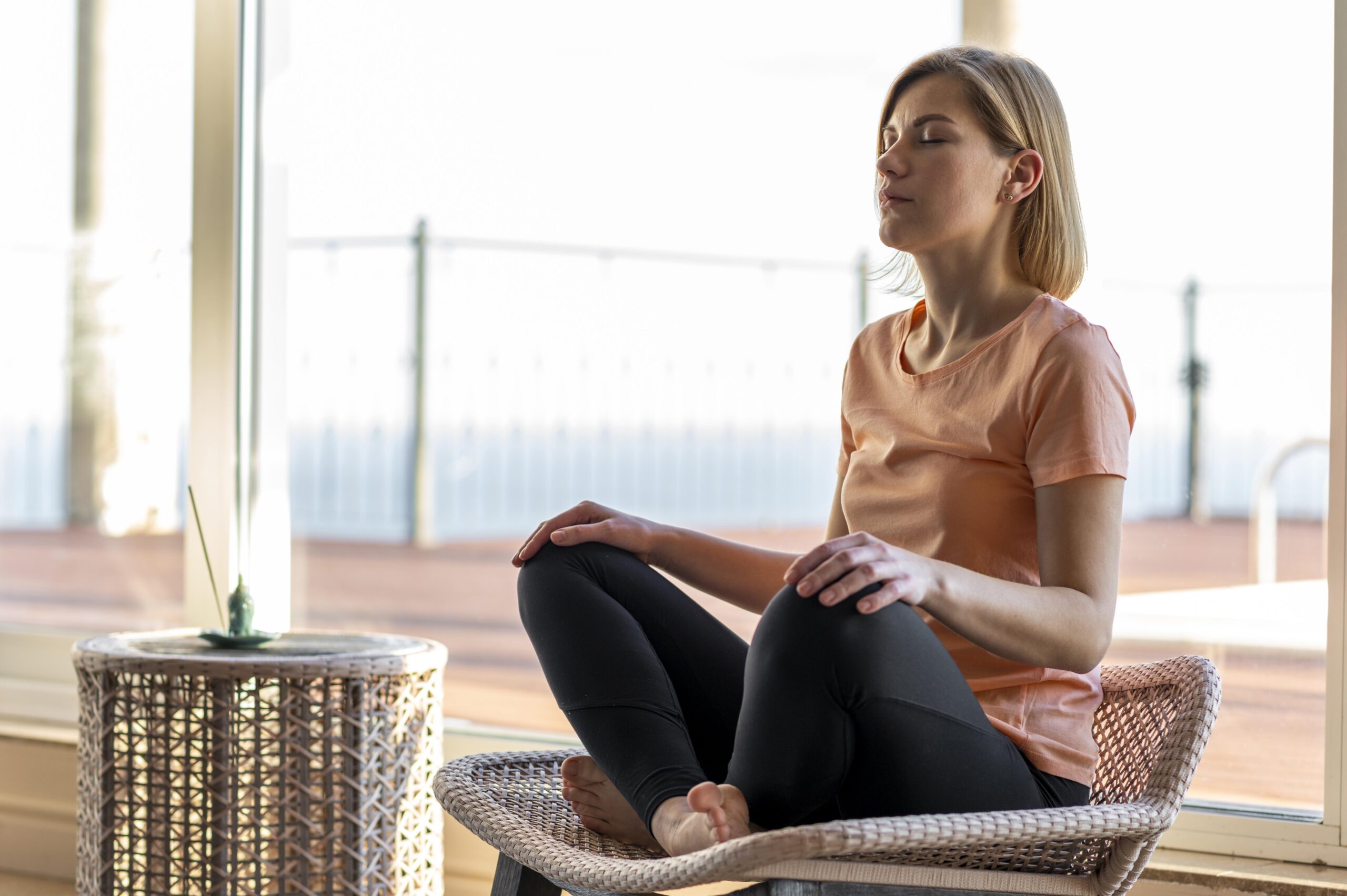 Ce câștigi când alegi să practici pratic mindfulness pentru o sănătate mintală mai bună